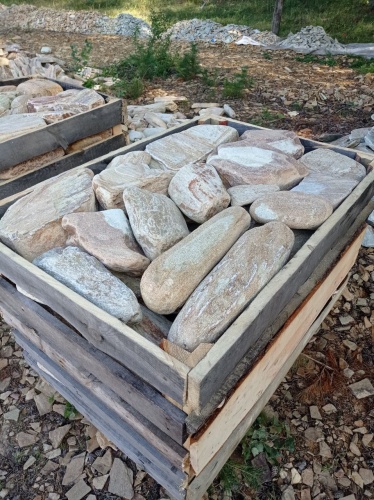 Златолит жёлтый, жёлто-зелёный глыбки и валуны для ланшафтного дизайна купить в Волгограде