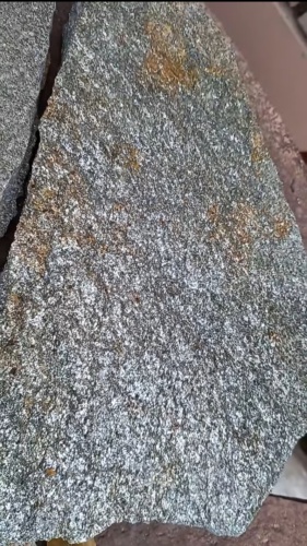 Плитняк златолит серебристый для цоколя, отмостки купить в Волгограде