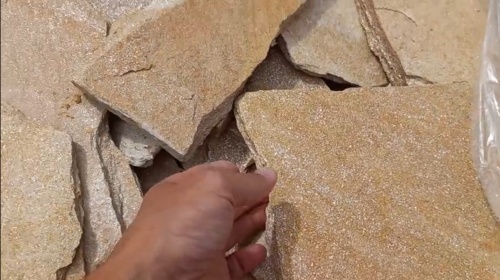 Плитняк златолит жёлтый золотистый для отмостки купить в Волгограде