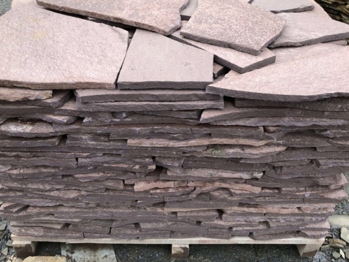 Плитняк лемезит бордовый для облицовки цоколя 20-25 мм  купить в Волгограде