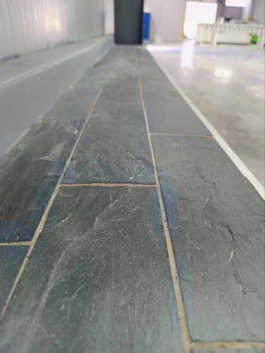 Плитка чёрная из натурального камня фасадная 30 см * 5 см, толщина 7 мм -30 мм купить в Волгограде